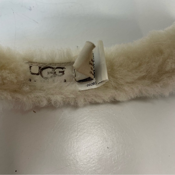 UGG Cream Shearling Earmuffs - Picture 8 of 8